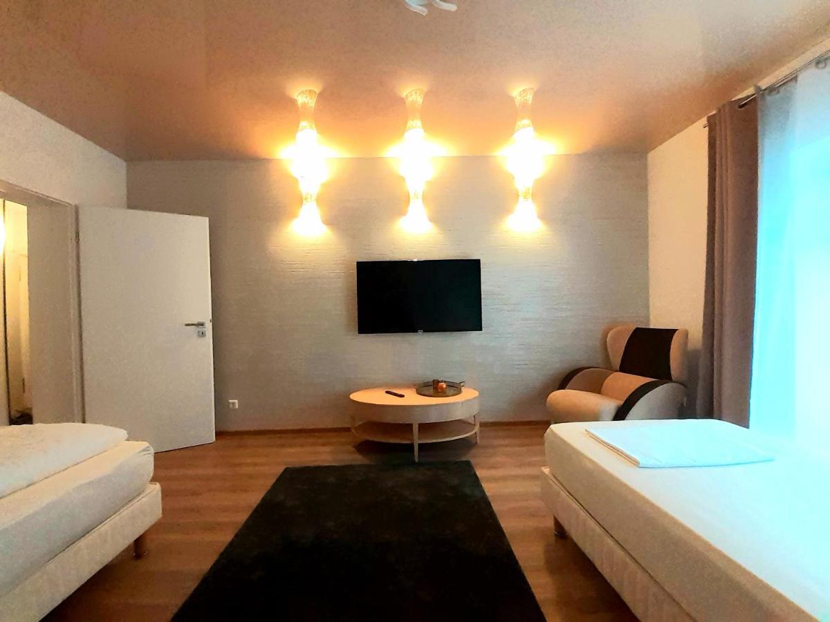 Modernes Apartment Metzingen 2 Reutlingen Exterior foto